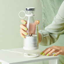 Load image into Gallery viewer, Personal Size Blender Quick Juicing Portable Blender Rechargeable Juice Cup for Smoothie Mini Handheld Fruit Mixer